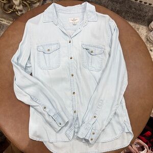 American Eagle Outfitters Light Blue Button Down Shirt